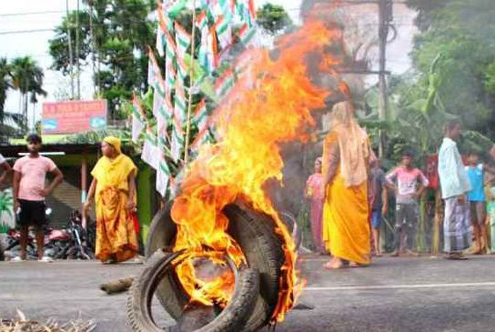 পঞ্চায়েত নির্বাচন ঘিরে পশ্চিমবঙ্গে ব্যাপক সহিংসতা, নিহত ৩১ 

