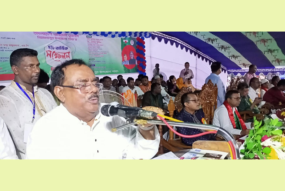 শেখ হাসিনার আমলে দেশের মানুষ শান্তিতে আছে : খাদ্যমন্ত্রী