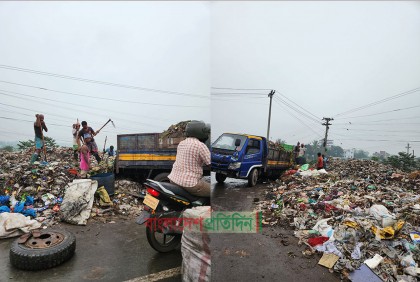 ঢাকা-আরিচা মহাসড়ক ঘেঁষে ময়লার স্তপ, দুর্ভোগের শেষ নেই