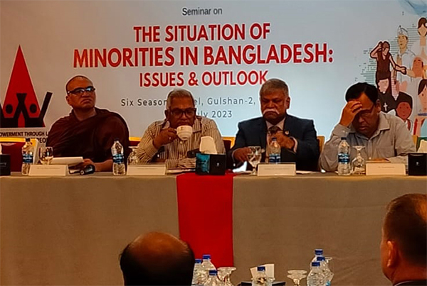 বাংলাদেশে সব সম্প্রদায়ের মানুষ সমমর্যাদায় বসবাস করছে : ড. মিজানুর রহমান