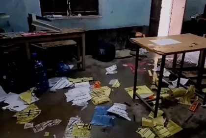 পঞ্চায়েত ভোটে সহিংসতা : পশ্চিমবঙ্গে ফের ভোট নেওয়া হবে ২০ বুথে