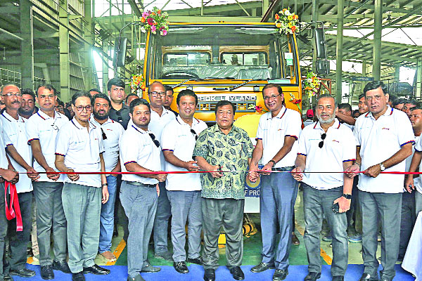 ইফাদ গ্রুপের ১০ হাজার গাড়ি উৎপাদনের মাইলফলক