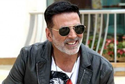 অভিনেত্রীর গায়ের রং নিয়ে আপত্তিকর মন্তব্যের অভিযোগ অক্ষয়ের বিরুদ্ধে