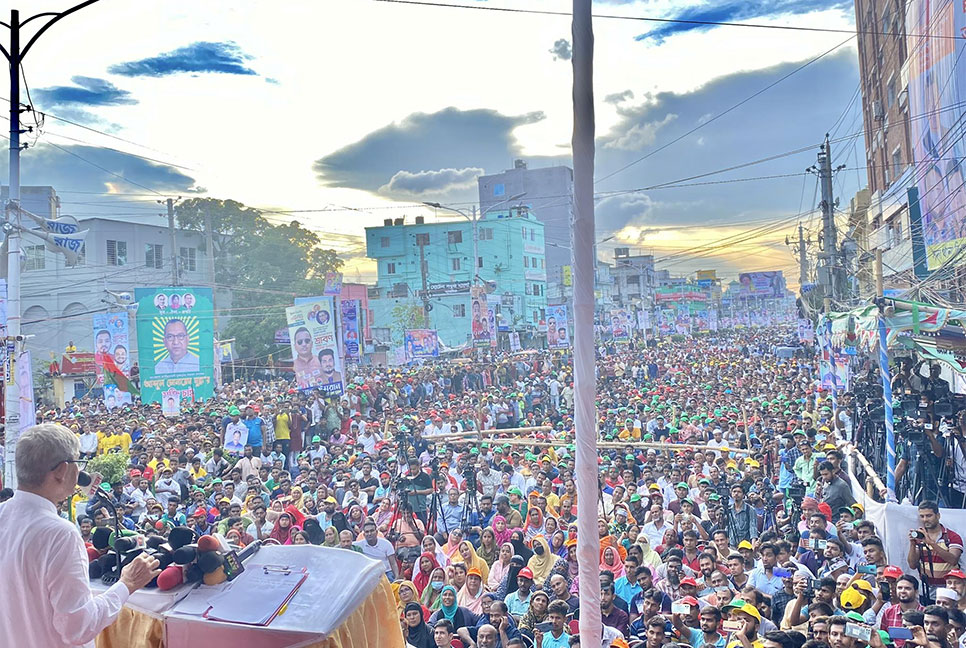 সরকার পদত্যাগ না করলে রাজপথেই ফয়সালা হবে : মির্জা ফখরুল