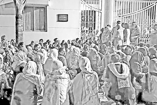 মধ্যরাতে উত্তপ্ত হাবিপ্রবি ক্যাম্পাস