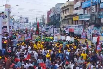 শুরুর আগেই পরিপূর্ণ খুলনার তারুণ্যের সমাবেশস্থল