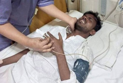 হাসপাতাল থেকে বাসায় ফিরলেন হিরো আলম