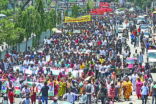 পদযাত্রা পরিণত হলো রণক্ষেত্রে