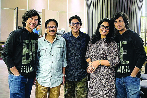 অস্ট্রেলিয়া মাতাবেন তারা ...