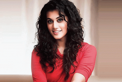আমিতো অন্তঃসত্ত্বা হইনি, বিয়ের প্রশ্নে কাকে খোঁচা তাপসীর!