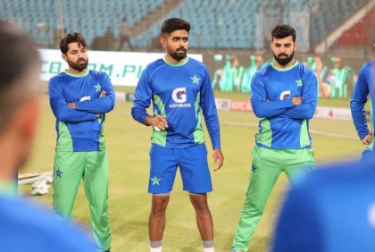 সমালোচকদের নিয়ে যা বললেন বাবর