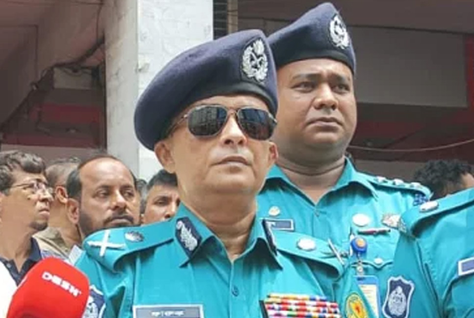 একই কেন্দ্রে দ্বিতীয়বার যাওয়ায় হিরো আলমকে নিরাপত্তা দিতে পারেনি পুলিশ : ডিএমপি