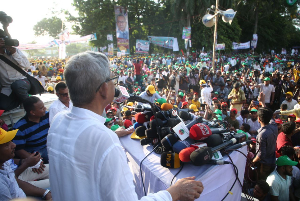 সরকার নির্বাচনে ভয় পায় : মির্জা ফখরুল

