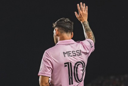 অভিষেকেই দারুণ গোল, যা বললেন উচ্ছ্বসিত মেসি