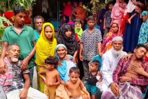 ঝালকাঠিতে বাস দুর্ঘটনায় নিহতদের পরিবারে চলছে শোকের মাতম