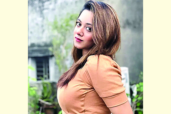 মুখ খুললেন দীঘি