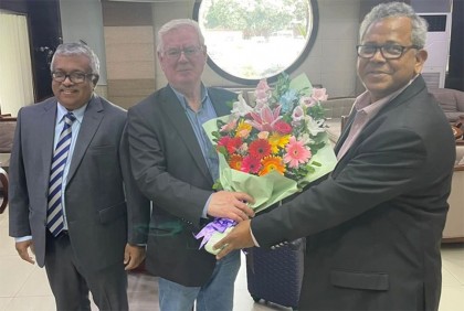 ৬ দিনের সফরে ঢাকায় ইইউর বিশেষ প্রতিনিধি