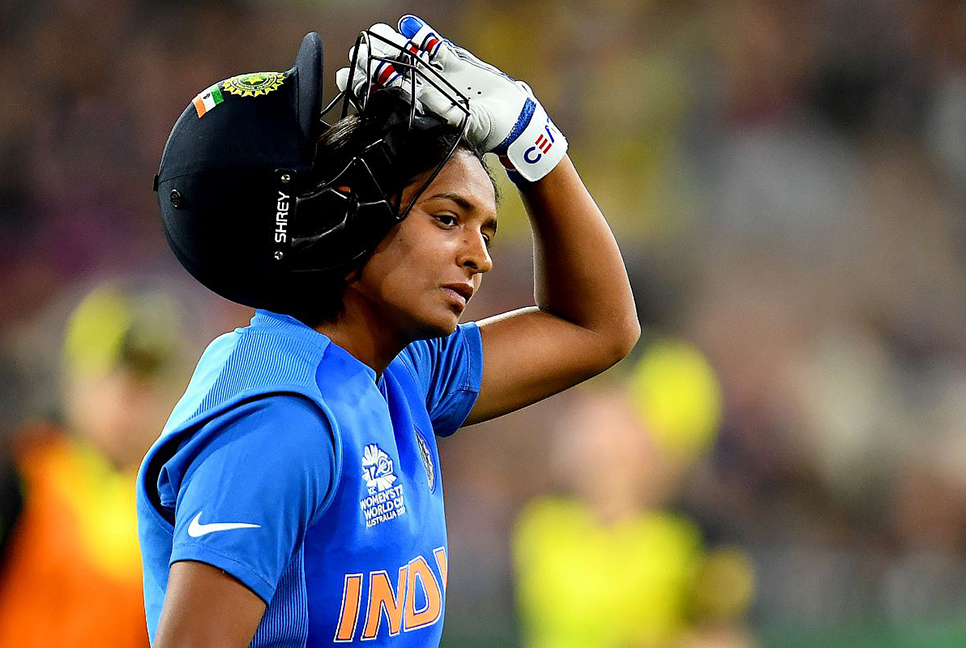 অপেশাদার আচরণের দায়ে দুই ম্যাচ নিষিদ্ধ হারমানপ্রীত

