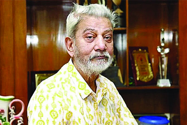 ভালো নেই প্রবীর মিত্র