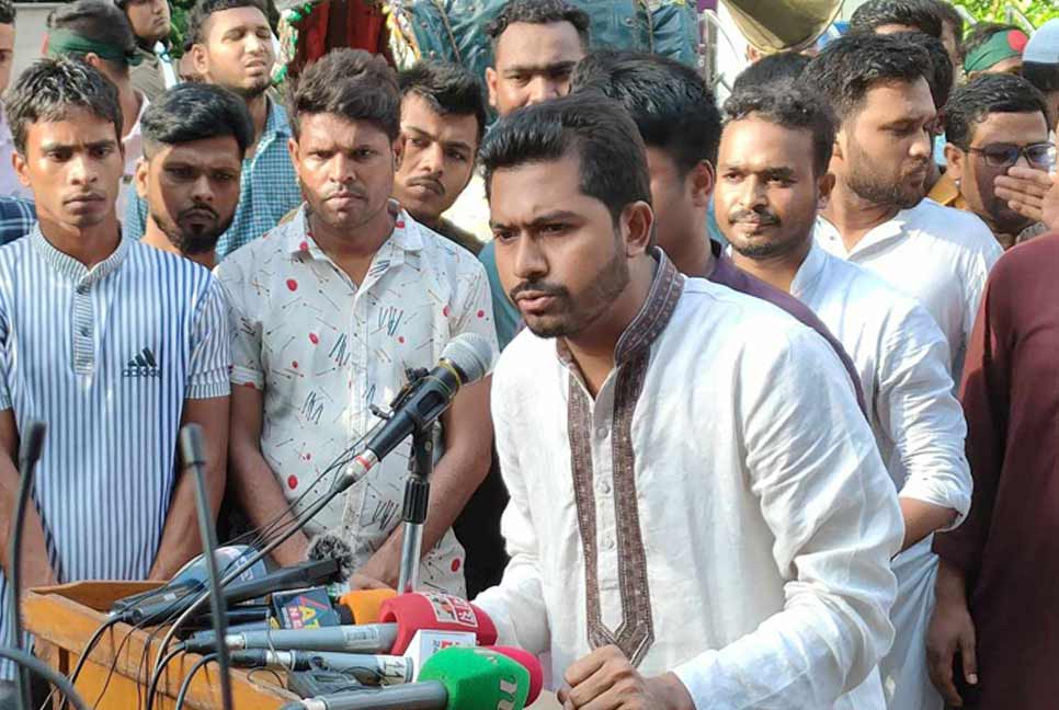 শনিবার ঢাকার প্রবেশমুখে অবস্থানের ঘোষণা নুরের