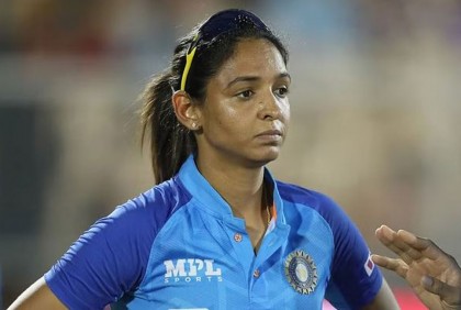 হারমানপ্রীতের নিষেধাজ্ঞা নিয়ে উল্টো পথে ভারতীয় ক্রিকেট বোর্ড!