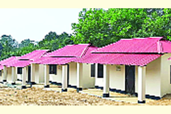 আশ্রয়ণে ঠাঁই পেয়ে হাসছে ৫২৭৮ পরিবার