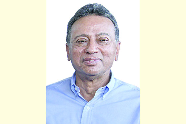 জনগণের বিরুদ্ধে অবস্থান নিলে বিপদে পড়বেন