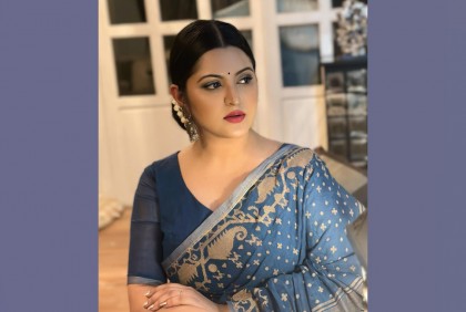 রাজের ফোন কি আমি চুরি করেছি, প্রশ্ন পরীমণির