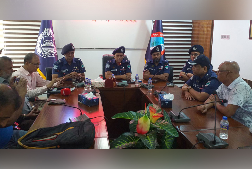 ঝিনাইদহে সাংবাদিকদের সঙ্গে নতুন পুলিশ সুপারের মতবিনিময়