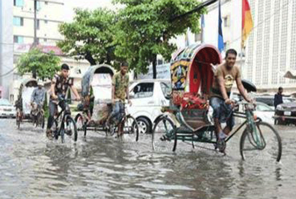 চট্টগ্রামে জোয়ার ও বৃষ্টির পানিতে জলাবদ্ধতা  