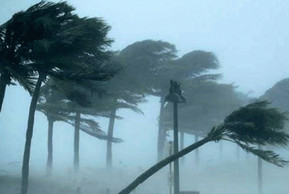 দেশের ১০ জেলার ওপর দিয়ে ৮০ কি.মি. বেগে ঝড়ের পূর্বাভাস