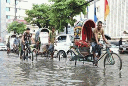 চট্টগ্রামে জোয়ার ও বৃষ্টির পানিতে জলাবদ্ধতা  