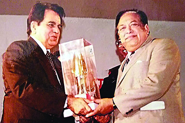 নির্মাতা এহতেশামের বর্ণিল ক্যারিয়ার