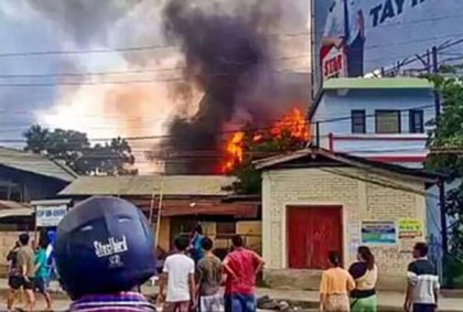 ভারতের মণিপুরে নতুন করে সহিংসতায় তিনজনের মৃত্যু