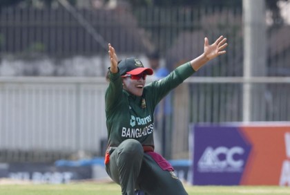 রুমানার স্ট্যাটাস কি অবসরের ইঙ্গিত?