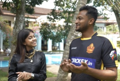 ‘মানিকে মাগে হিতে’ গায়িকার সঙ্গে গান গাইলেন সাকিব