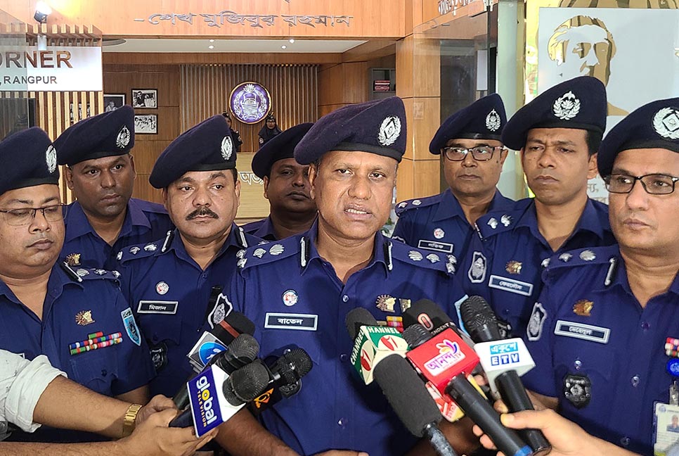 ‘মানুষের নিরাপত্তা ও চলাচলের পথ বিঘ্নিত করলে কঠোর ব্যবস্থা’