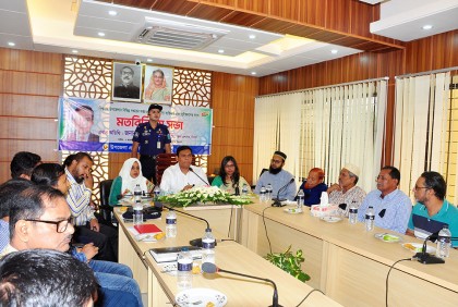 ‘ছাত্রছাত্রীদের স্মার্ট বাংলাদেশের সাথে পরিচয় করাতে হবে’ 