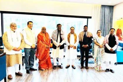বিজেপির প্রেসিডেন্ট-সেক্রেটারির সাথে আওয়ামী লীগ প্রতিনিধি দলের বৈঠক