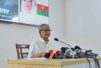 বিদেশিদের চাপে আওয়ামী লীগ ভদ্র সাজার চেষ্টা করছে : মির্জা ফখরুল