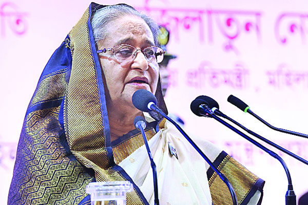 বঙ্গমাতা পাশে থাকায় সহজ হয় জাতির পিতার সাফল্য
