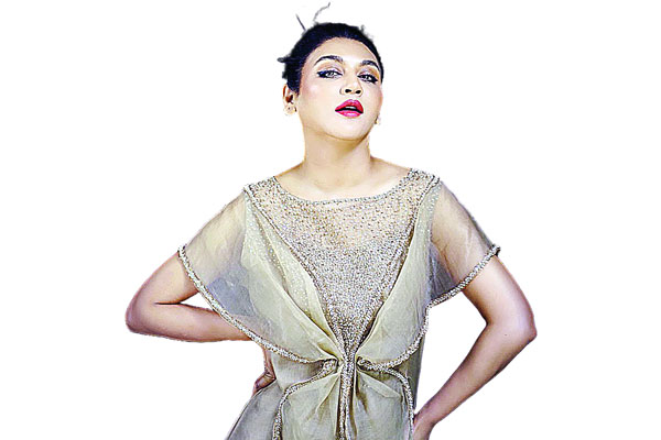 জয়ার নতুন লুক