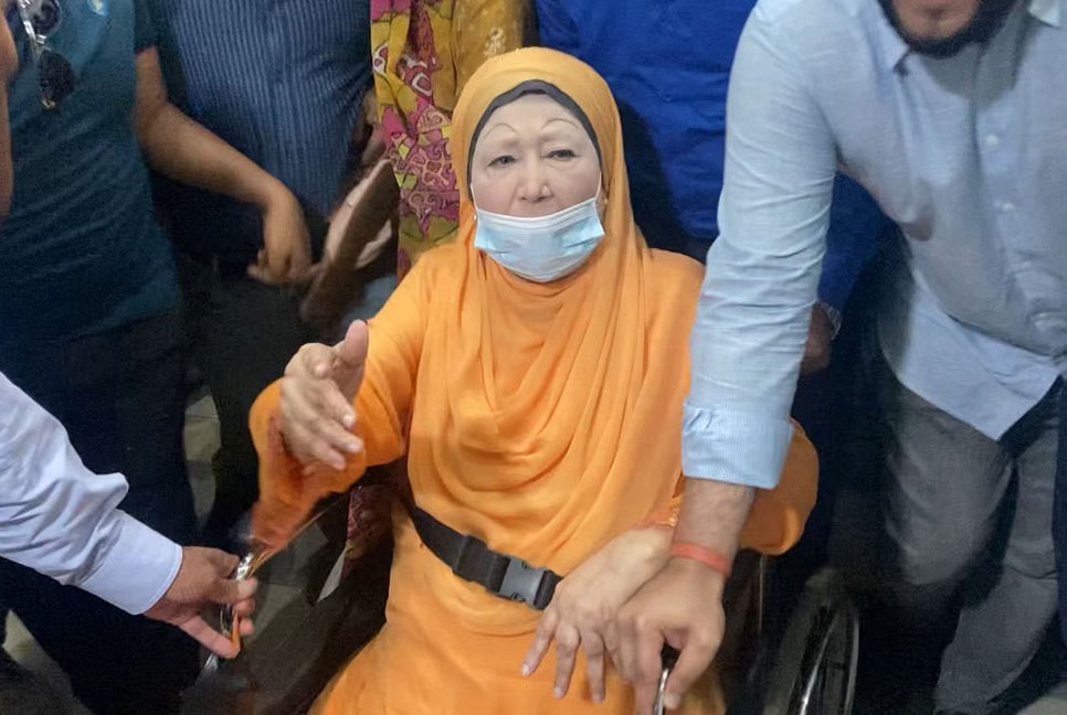 খালেদা জিয়ার নতুন উপসর্গ দেখা দিয়েছে : চিকিৎসক