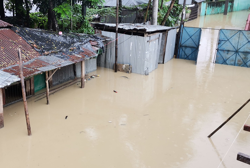 চকরিয়ায় বন্যায় ১০ জনের মৃত্যু