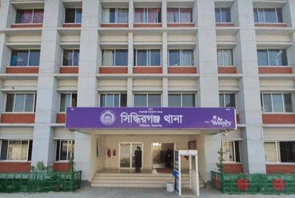 সিদ্ধিরগঞ্জে চালের দোকানে দুর্ধর্ষ চুরি