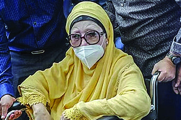 খালেদা জিয়ার শরীরে নতুন উপসর্গ