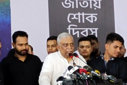 বাংলাদেশের মানুষ অগ্নি সন্ত্রাসীদের চিনে ফেলেছে : স্বরাষ্ট্রমন্ত্রী 

