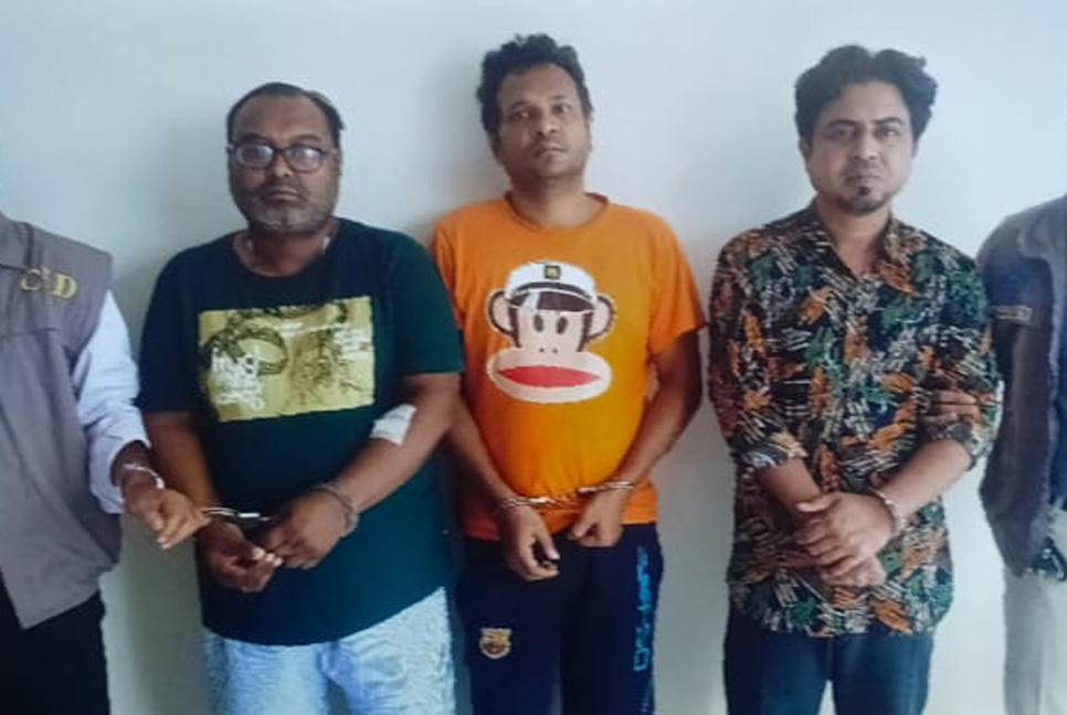 ১৬ বছর ধরে মেডিকেলের প্রশ্নফাঁস করেছে যে চক্র 


