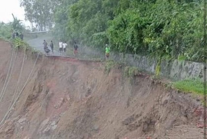 বান্দরবানের চিম্বুক-রুমা-থানচি সড়ক এখনো বিচ্ছিন্ন