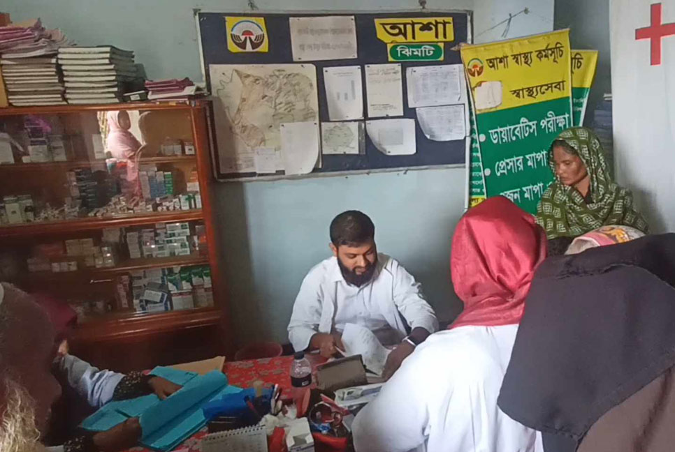 জাতীয় শোক দিবস উপলক্ষে নেত্রকোনার হাওরাঞ্চলে ফ্রি চিকিৎসা ক্যাম্প